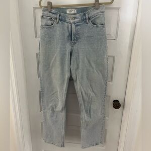 Abercrombie & Fitch Light Wash The 90s Straight Leg Jeans Low rise